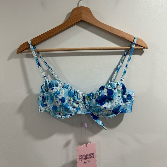 Blackbough Other - NWT Blackbough Audrey Underwire Swim Bikini Top Blueberry Pattern Size Medium